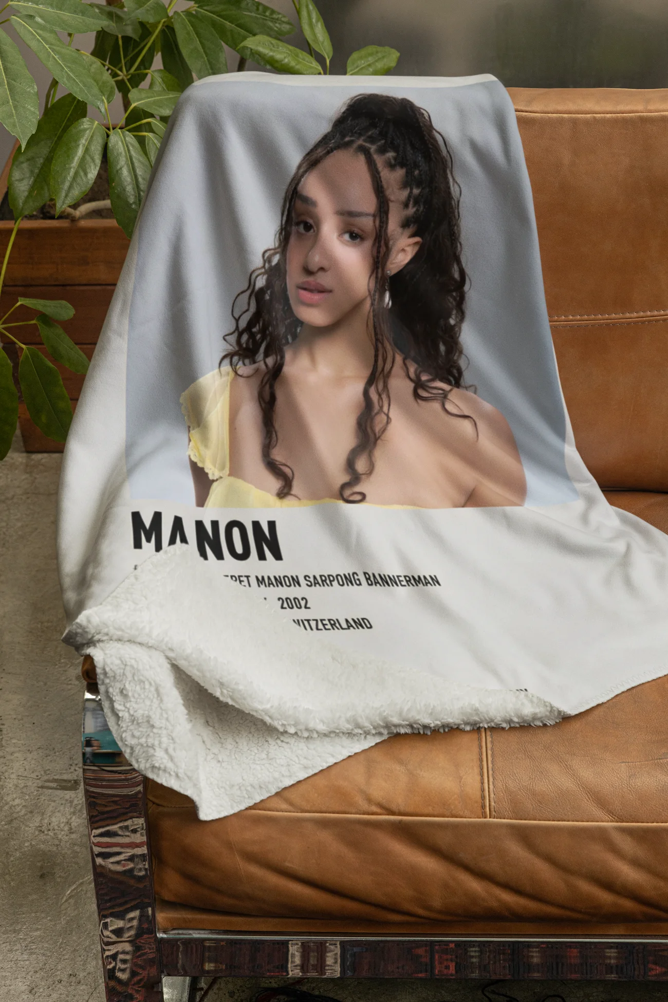 katseye manon blanket